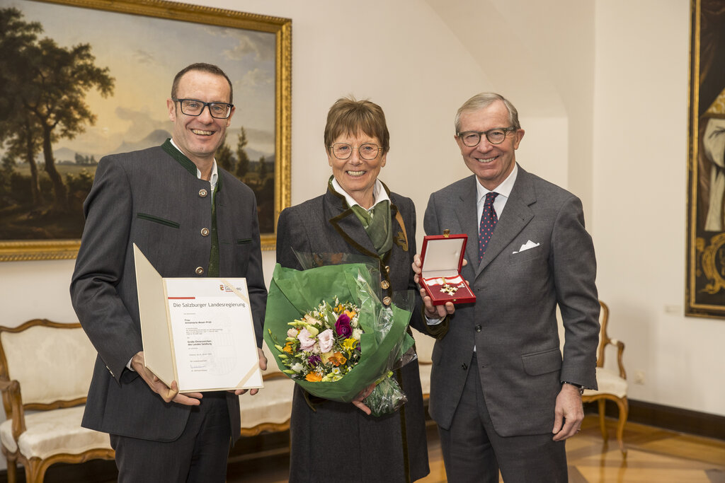 Land Salzburg/Neumayr/Leopold - Bürgermeister Kleinarl Wolfgang Viehhauser, Annemarie Moser Pröll und Landeshauptmann Wilfried Haslauer