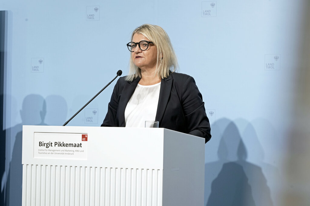 © Land Tirol/Hörmann - Birgit Pikkemaat: "L'elemento centrale è il lavoro scientifico, ma anche la divulgazione dei risultati".