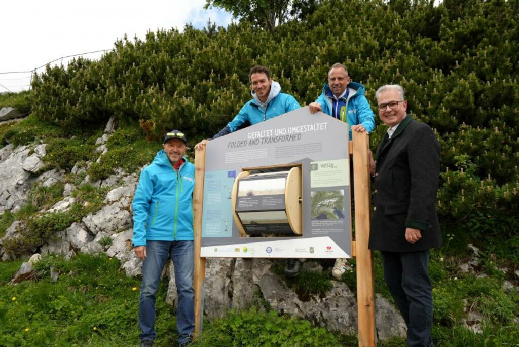 v.l.n.r. Christian Neureuther, Felix Neureuther, Umweltminister Thorsten Glauber und MDL Florian Streibl