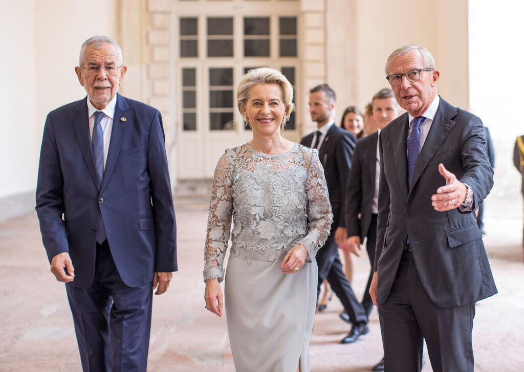 Bundespräsident Alexander van der Bellen, EU Kommissionspräsidentin Ursula von der Leyen und Landeshauptmann Wilfried Haslauer