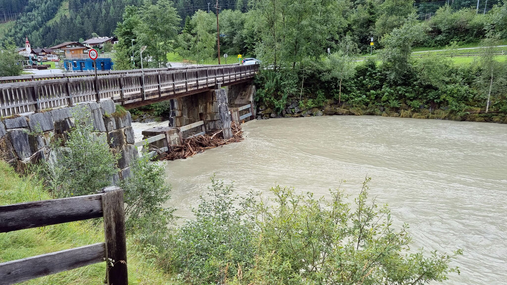 © Land Tirol - 2022: Im Bild das Geschieberückhaltebecken Krößbach