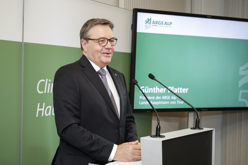 Landeshauptmann Günther Platter im Vertretungsbüro der Europaregion Tirol-Südtirol-Trentino in Brüssel.