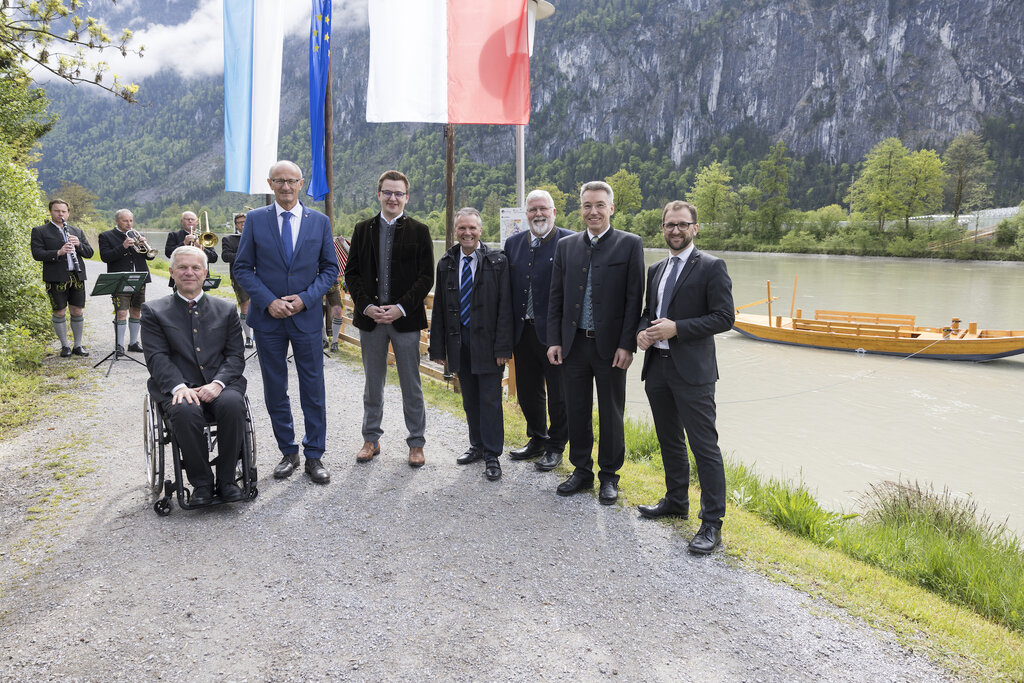 Hajo Gruber, LH Anton Mattle, Christoph Schneider, BH Christoph Platzgummer, Sebastian Friesinger, Otto Lederer und Sebastian Kolland.