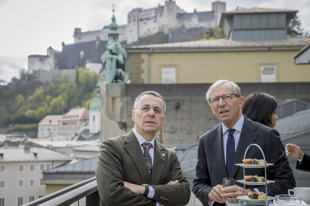 effen deutschsprachige Außenminister in Salzburg im Bild: Außenminister Schweiz Ignazio Cassis und Landeshauptmann Wilfried Haslauer 