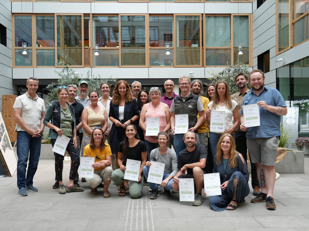 Land Tirol/Knabl - Conclusione del primo corso di formazione per ranger in Tirolo. 
