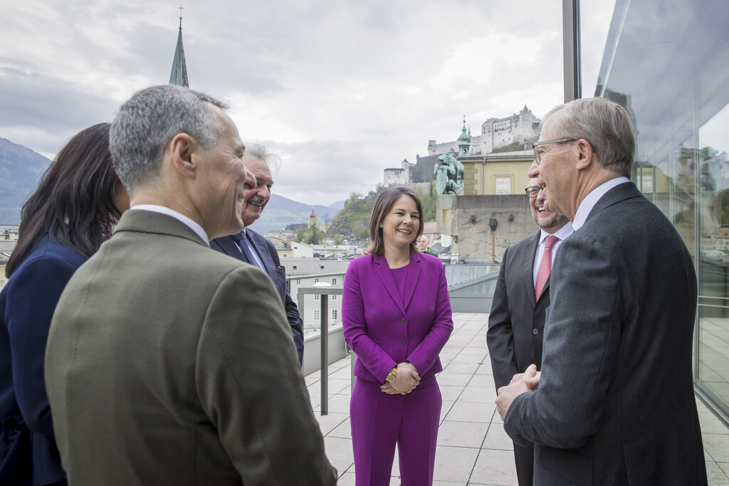 Treffen deutschsprachige Außenminister: Schweiz Ignazio Cassis, Luxemburg Jean Asselborn, Deutschland Annalena Baerbock, LH Wilfried Haslauer, Liechtenstein Dominique Hasler, Österreich Alexander Schallenberg