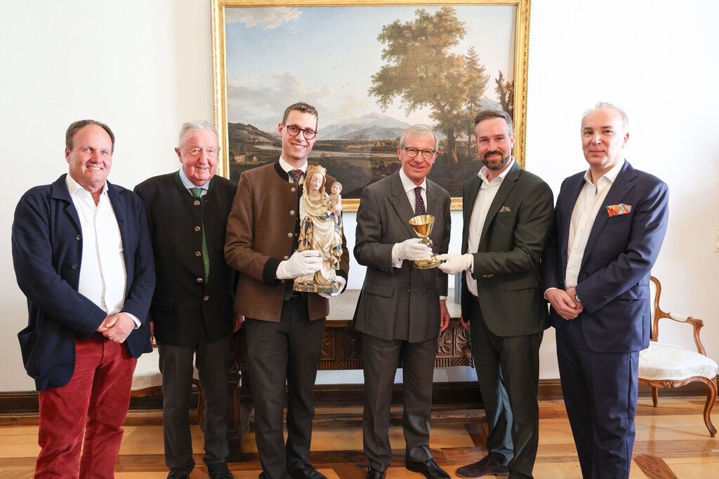 Land Salzburg/Franz Neumayr-LH Wilfried Haslauer u. LH-Stv Stefan Schnöll m. Kunsthändler Florian Eitle-Böhler,Hermann Mayrhofer,Gründer u. Ehrenobmann Bergbau-u. Gotikmuseum Leogang,Andreas Herzog,Alfred Kolhammer