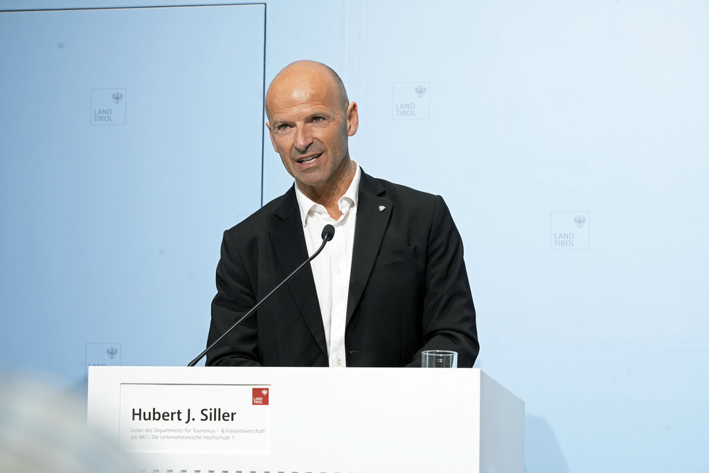 © Land Tirol/Hörmann - Hubert Siller: "Le pubblicazioni che si attengono ai fatti hanno lo scopo di oggettivare le discussioni".