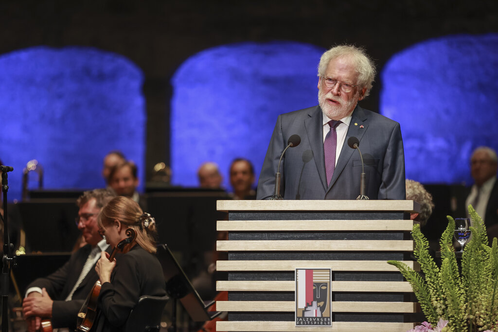 Physik-Nobelpreisträger und Eröffnungsredner der Salzburger Festspiele 2023 Anton Zeilinger, Stadt Salzburg,