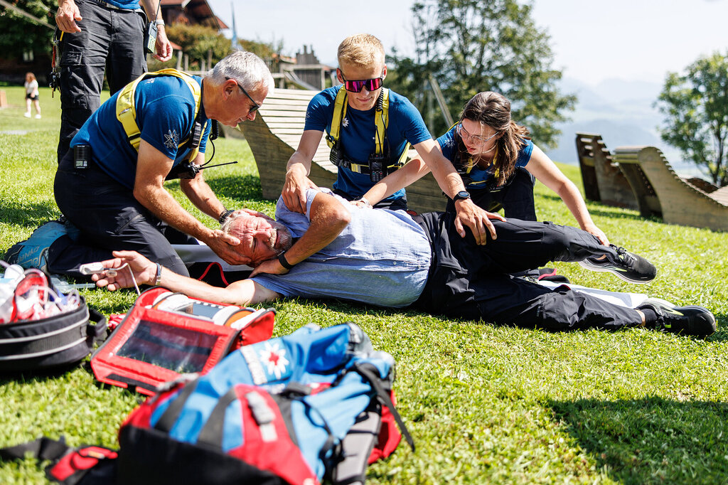 BayStMI - Erste Hilfe der Bergwacht