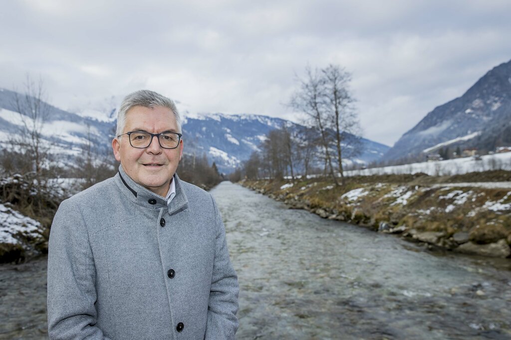 Spatenstich Hochwasserschutz Bad Hofgastein im Bild: Landesrat Josef Schwaiger 