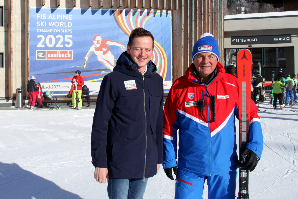 Alpine Skiweltmeisterschaft 2025 in Saalbach-Hinterglemm am Zwölferkogel, im Bild Präsident Bartl Gensbichler mit Bürgermeister und OK-Chef Alois Hasenauer. 