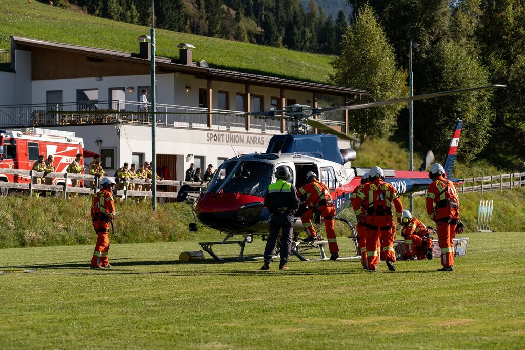 Feuerwehr Anras/Simon Kofler - Im Fokus der Übung stand der koordinierte Einsatz.