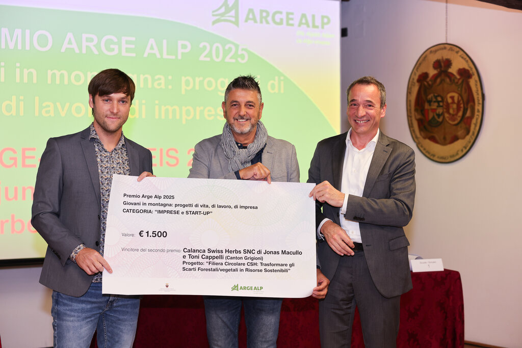 Juliet Astafan_Archivio Ufficio Stampa PAT - Arge Alp-Preis 2025: Jugendliche und Innovation im Mittelpunkt